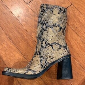Snakeskin Patterned Women's Boots
